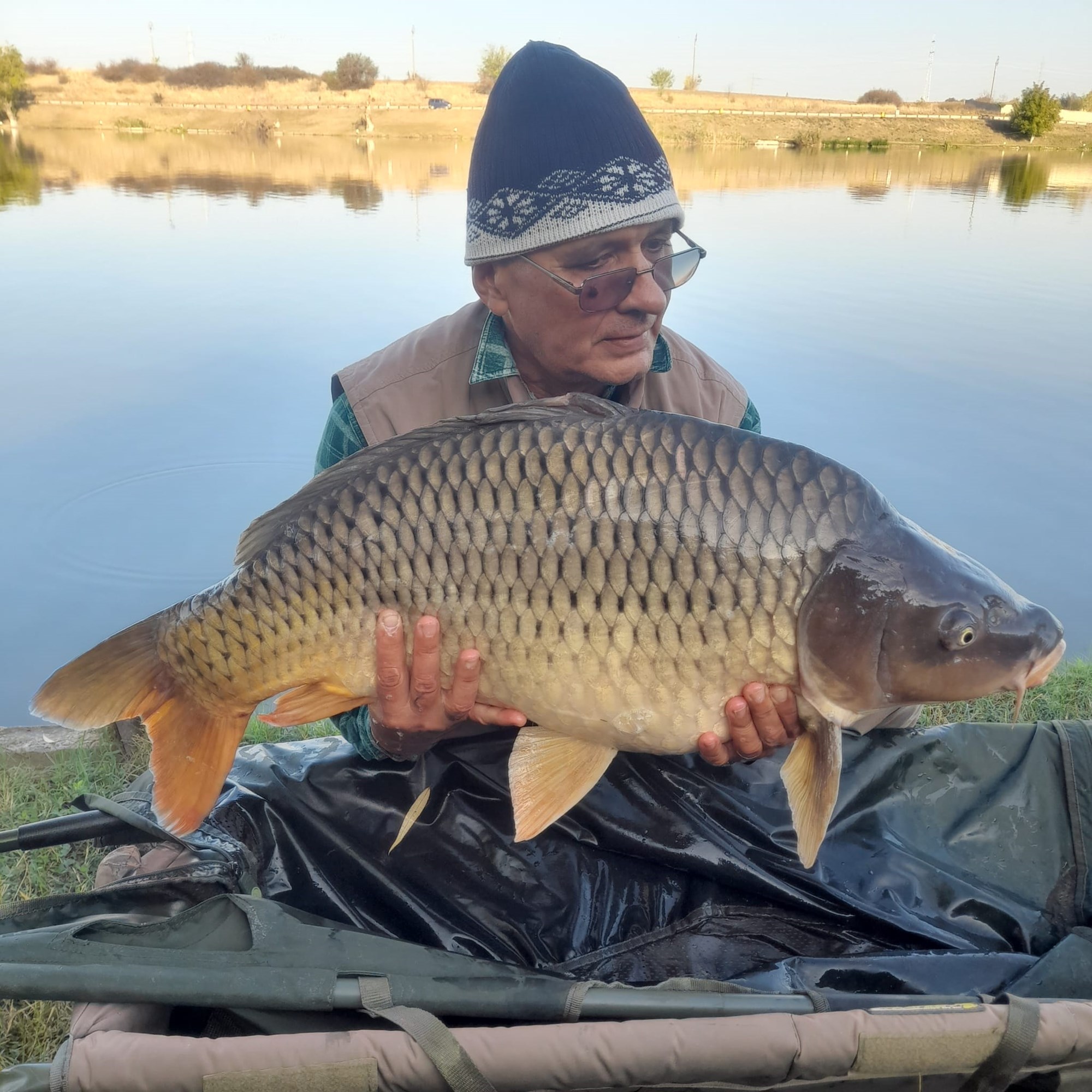 Dupa ani si ani ma voi intoarce T2/2023  - 4add46c832bd4142b2a2abd8a84e8e87.jpg